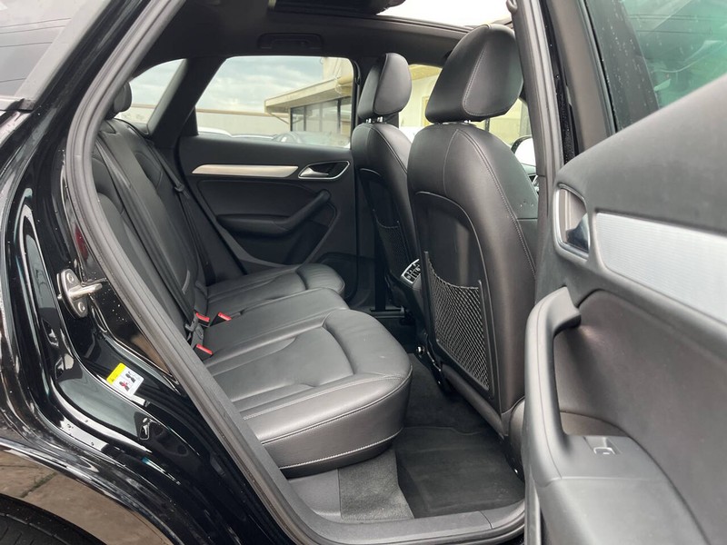 Audi Q3 Vehicle Image 10