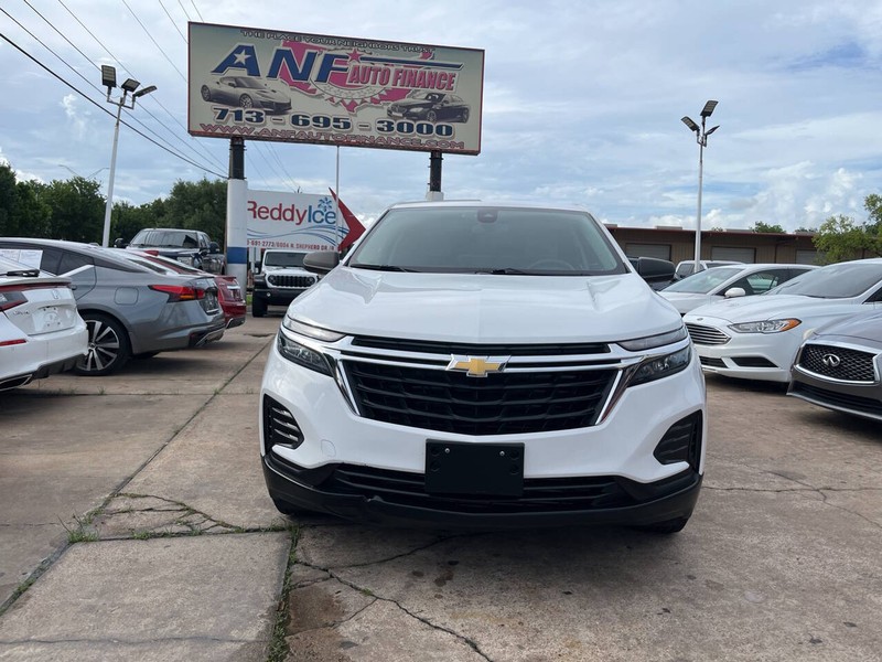 Chevrolet Equinox Vehicle Image 02