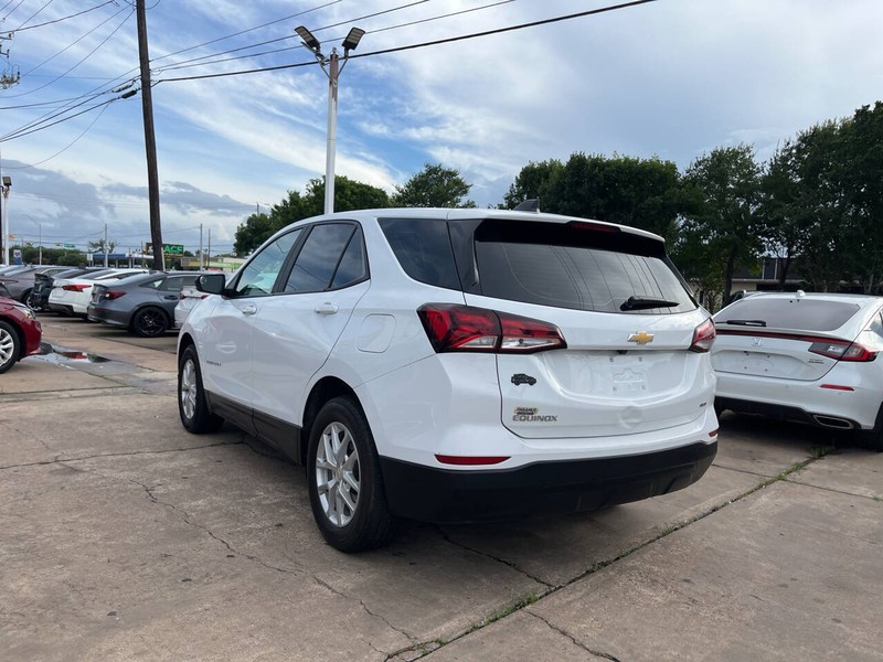 Chevrolet Equinox Vehicle Image 03