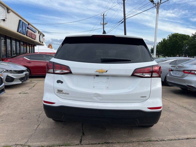 Chevrolet Equinox Vehicle Image 04