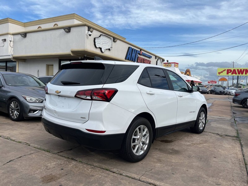 Chevrolet Equinox Vehicle Image 05