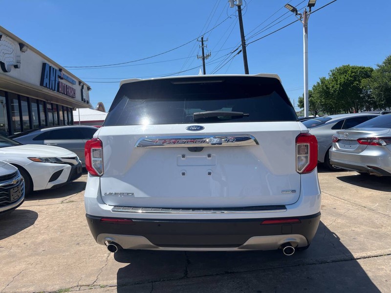 Ford Explorer Vehicle Image 04