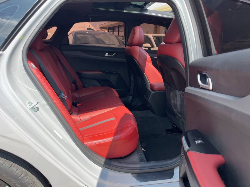 Kia K5 Vehicle Image 10