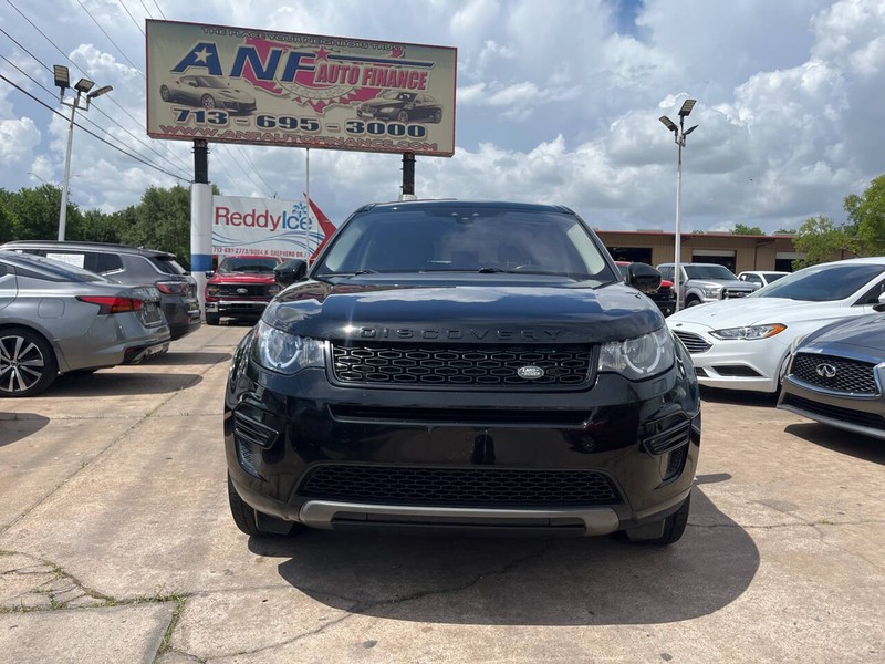 Land Rover Discovery Sport Vehicle Image 02
