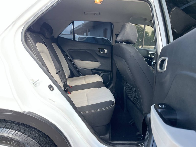 Hyundai Venue Vehicle Image 10
