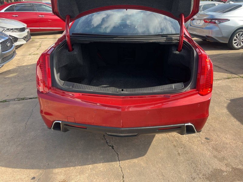 Cadillac CTS Sedan Vehicle Image 10