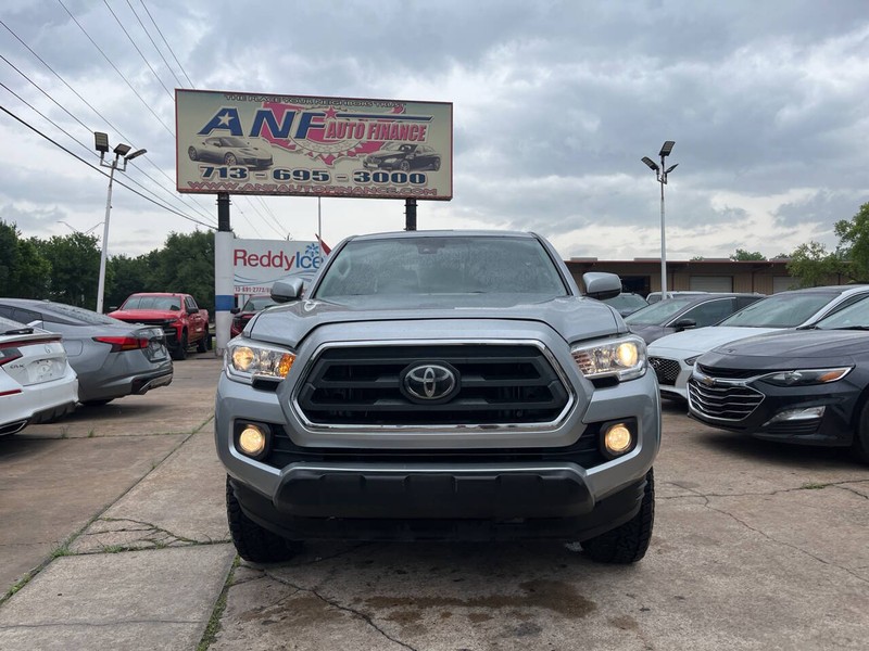 Toyota Tacoma 2WD Vehicle Image 02