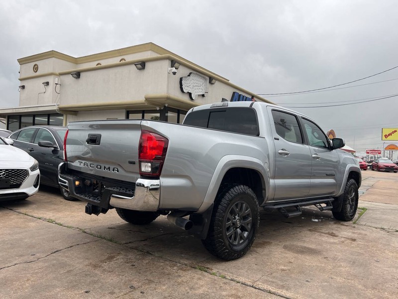 Toyota Tacoma 2WD Vehicle Image 05