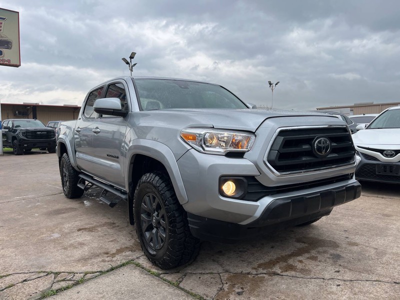 Toyota Tacoma 2WD Vehicle Image 06