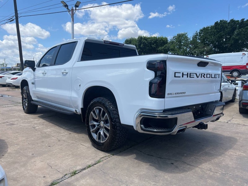 Chevrolet Silverado 1500 Vehicle Image 03