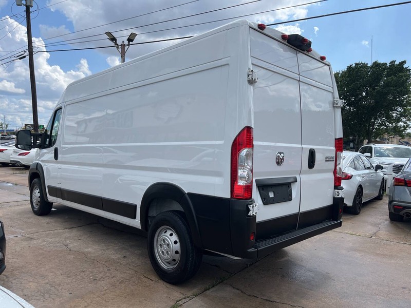 Ram ProMaster Cargo Van Vehicle Image 03