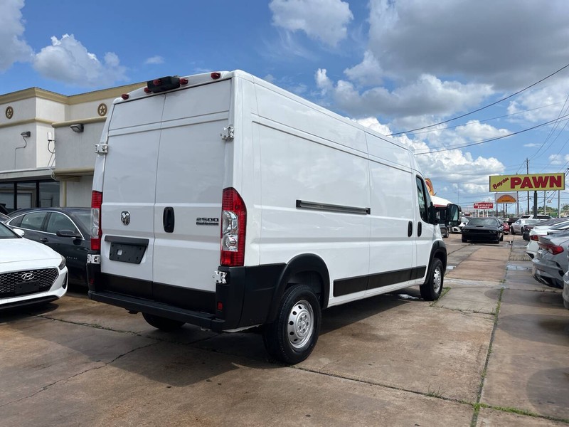 Ram ProMaster Cargo Van Vehicle Image 05