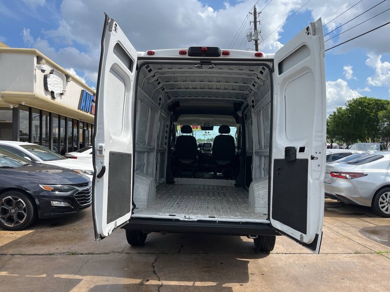 Ram ProMaster Cargo Van Vehicle Image 08