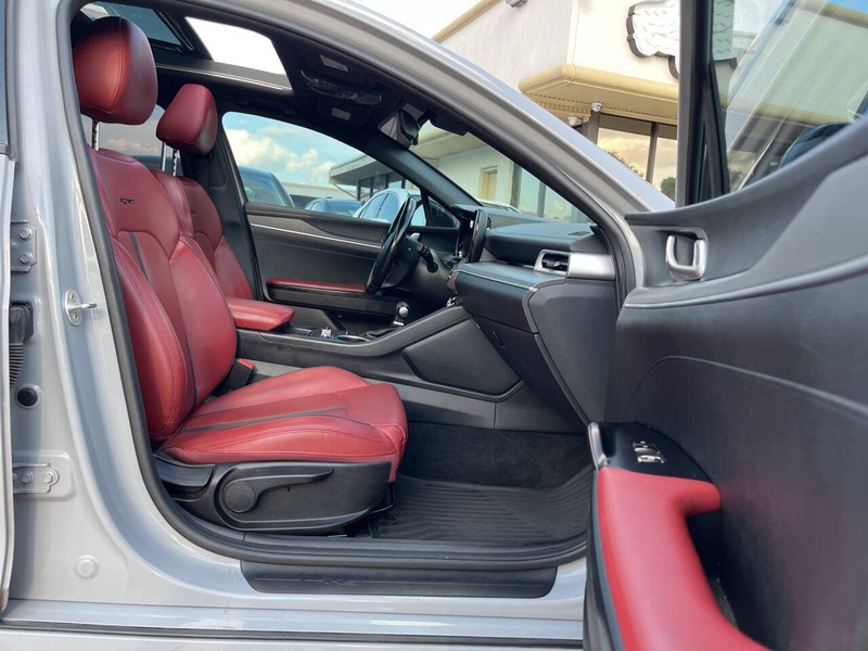 Kia K5 Vehicle Image 11