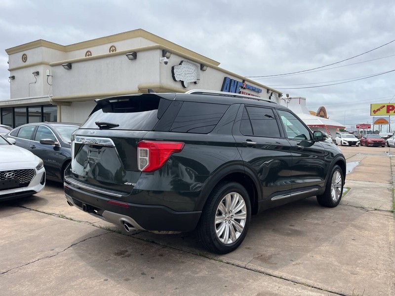 Ford Explorer Vehicle Image 05