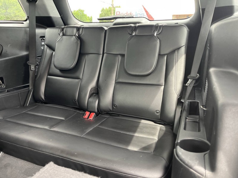 Ford Explorer Vehicle Image 09