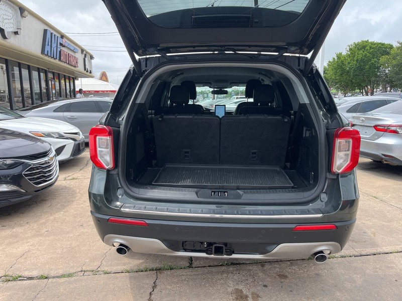 Ford Explorer Vehicle Image 10