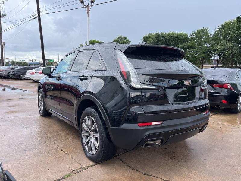 Cadillac XT4 Vehicle Image 03