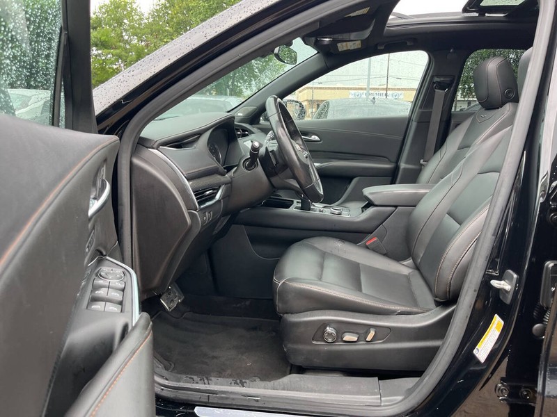 Cadillac XT4 Vehicle Image 09