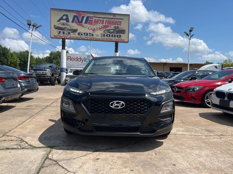 Hyundai Kona Vehicle Image 02