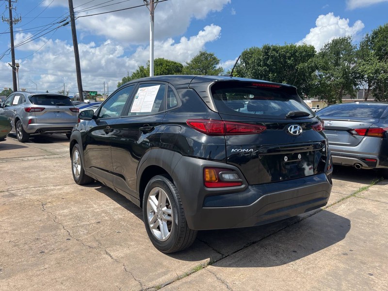 Hyundai Kona Vehicle Image 03