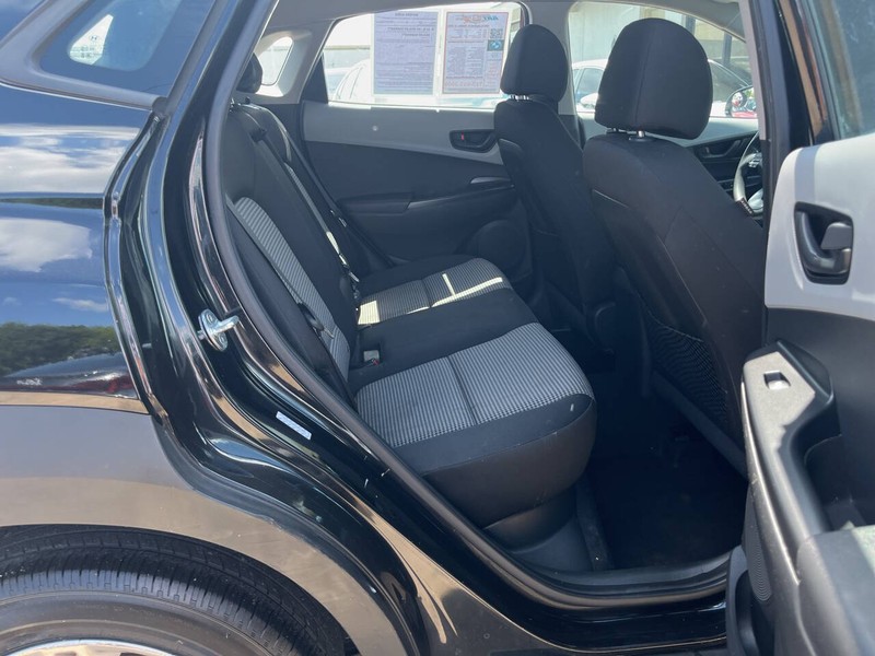 Hyundai Kona Vehicle Image 10