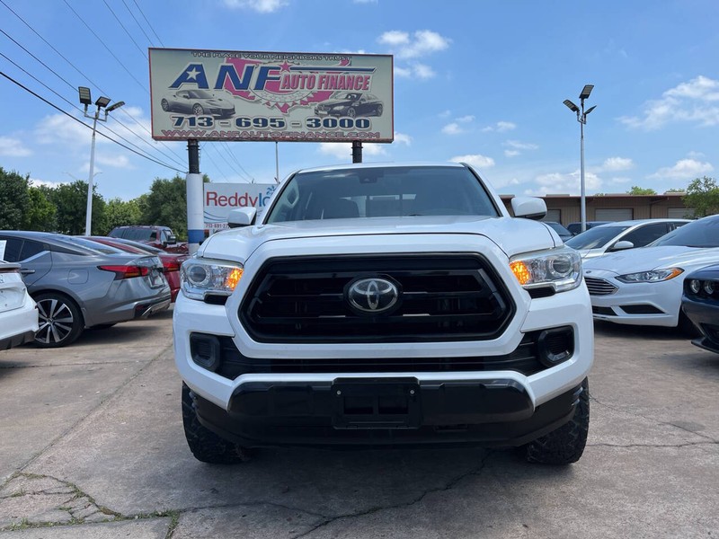 Toyota Tacoma 2WD Vehicle Image 02