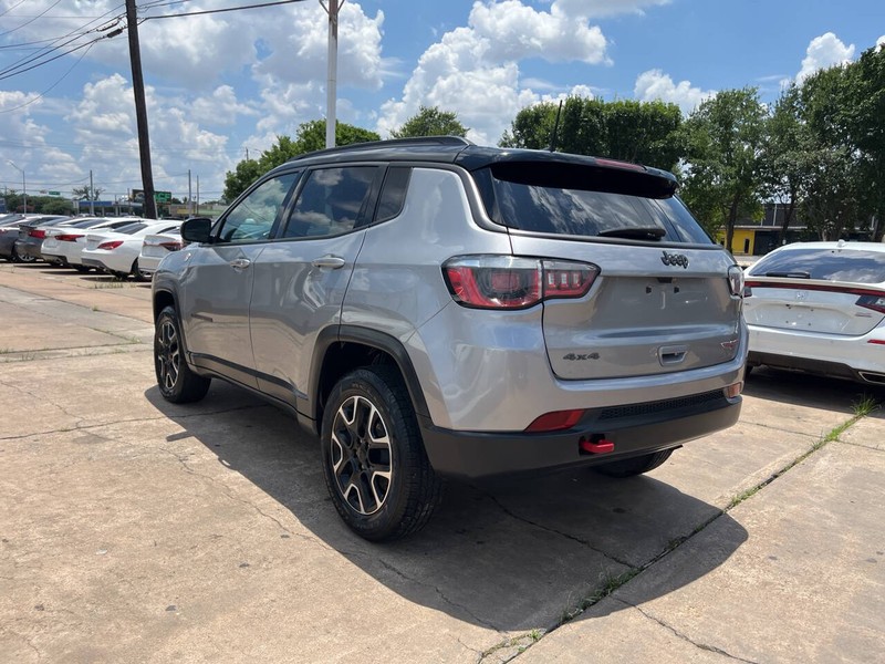 Jeep Compass Vehicle Image 03