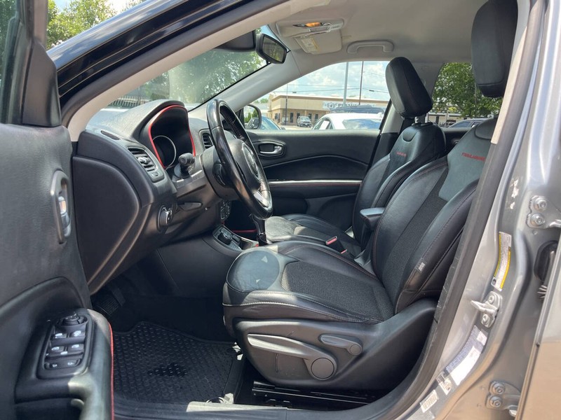 Jeep Compass Vehicle Image 07