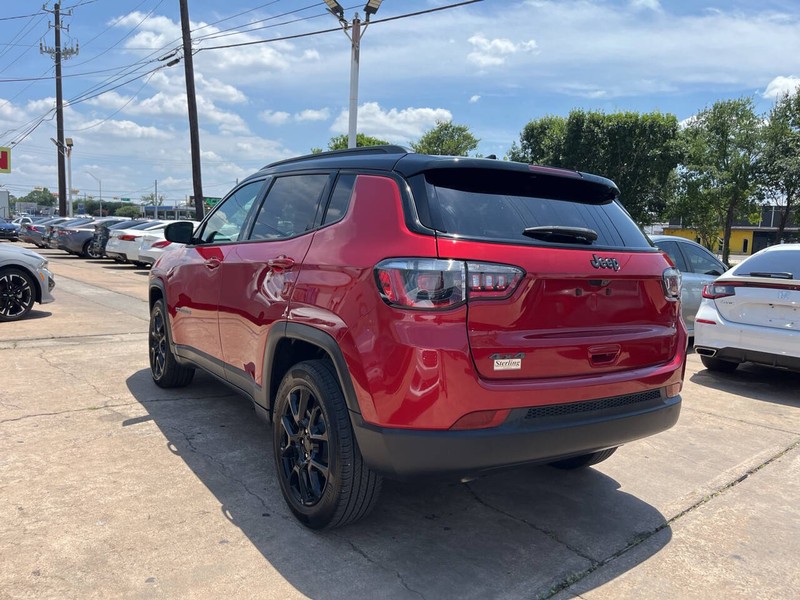 Jeep Compass Vehicle Image 03
