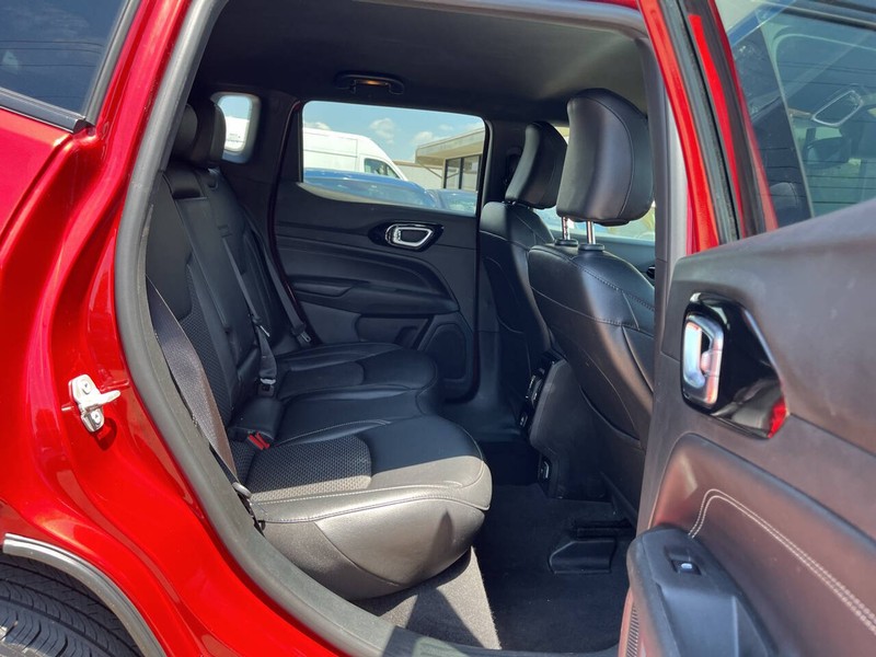 Jeep Compass Vehicle Image 10