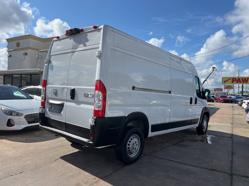 Ram ProMaster Cargo Van Vehicle Image 05