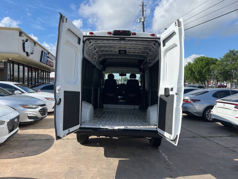 Ram ProMaster Cargo Van Vehicle Image 08