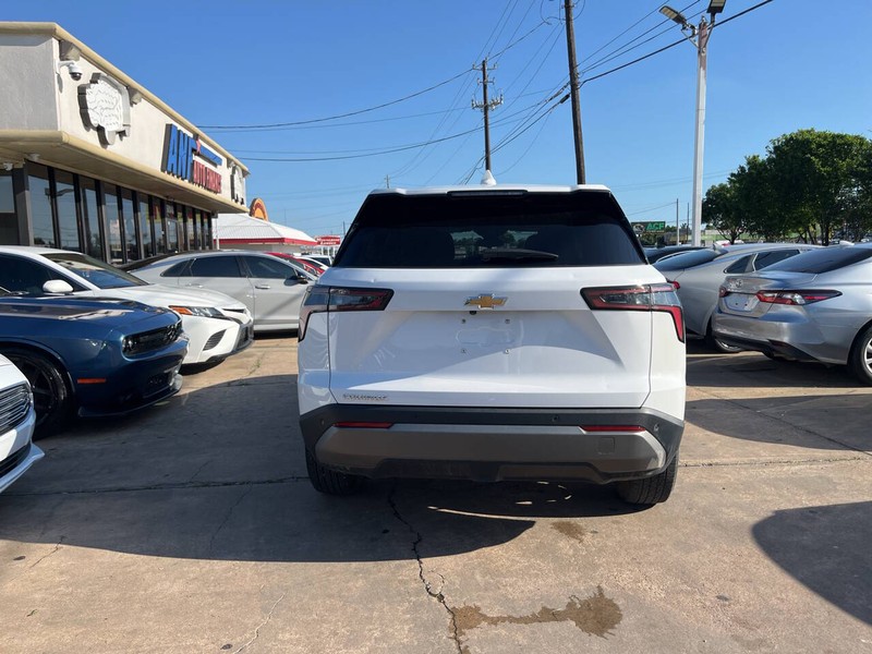 Chevrolet Equinox Vehicle Image 04