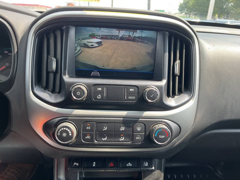 Chevrolet Colorado Vehicle Image 12