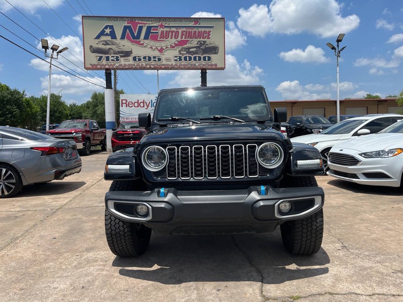 Jeep Wrangler 4xe Vehicle Image 02