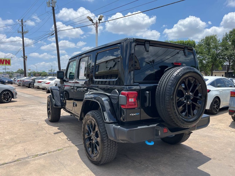Jeep Wrangler 4xe Vehicle Image 03