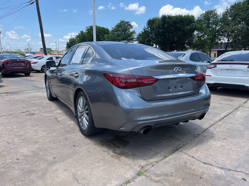 INFINITI Q50 Vehicle Image 03