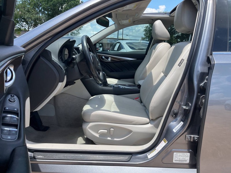 INFINITI Q50 Vehicle Image 07