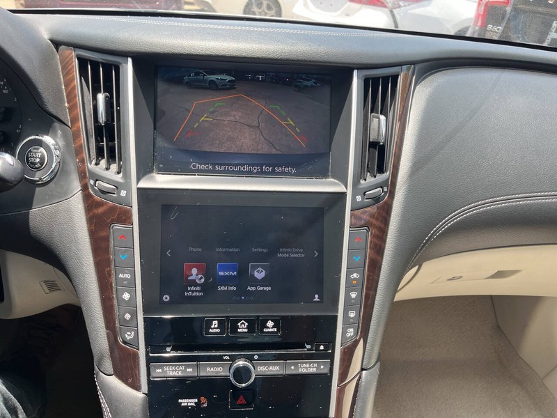 INFINITI Q50 Vehicle Image 11