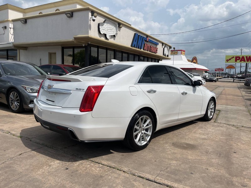 Cadillac CTS Sedan Vehicle Image 05