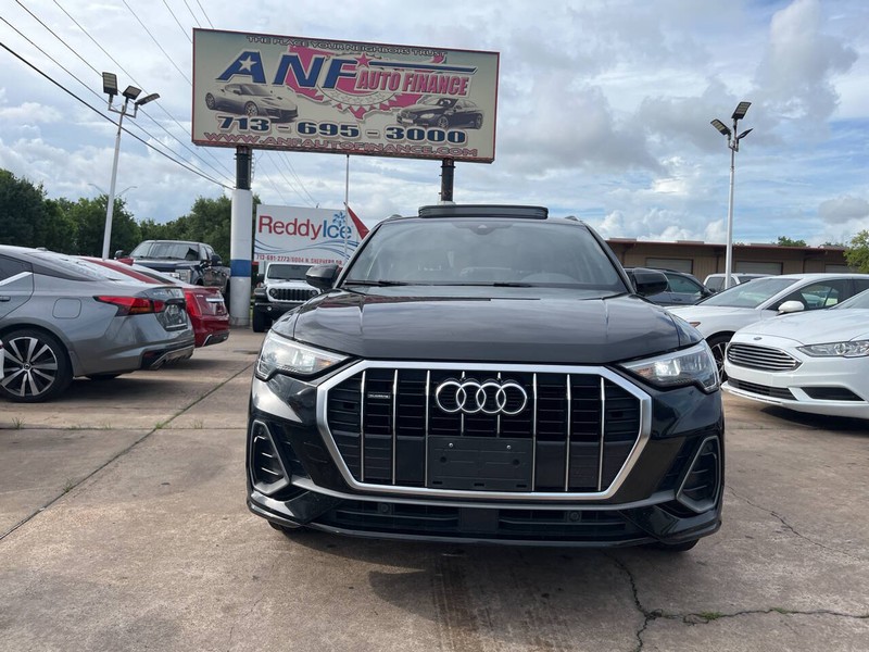 Audi Q3 Vehicle Image 02
