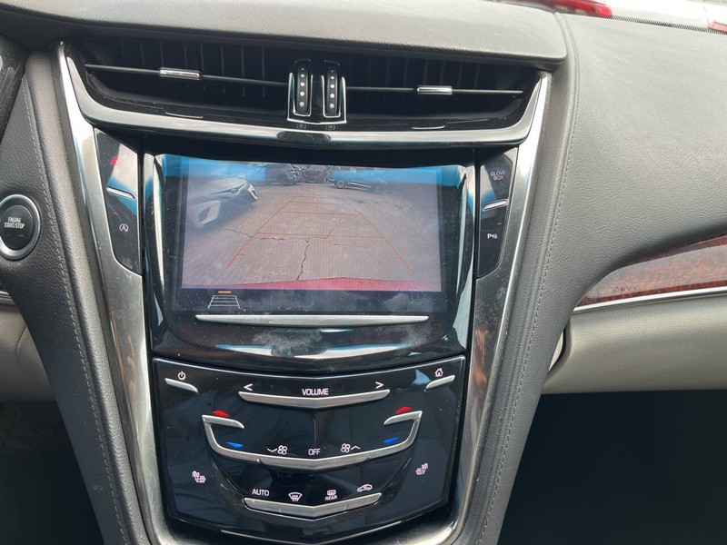Cadillac CTS Sedan Vehicle Image 12