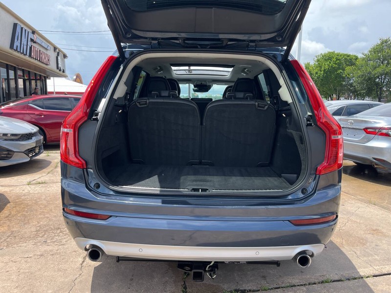 Volvo XC90 Vehicle Image 10