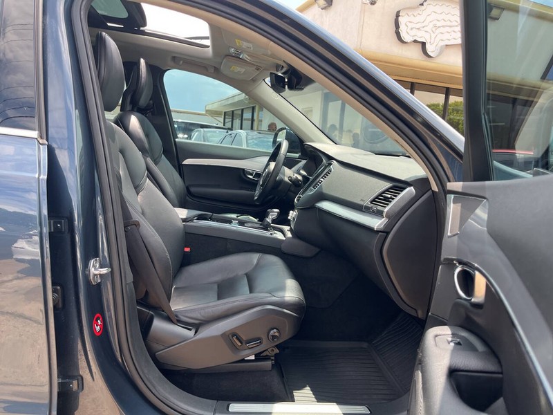 Volvo XC90 Vehicle Image 13