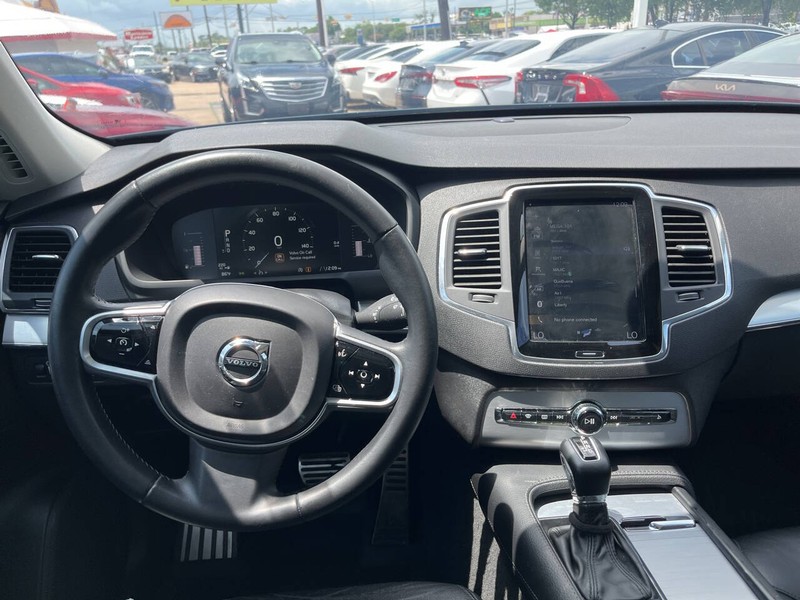 Volvo XC90 Vehicle Image 14
