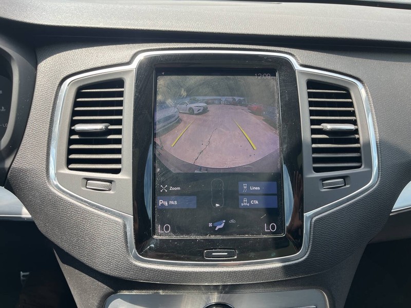 Volvo XC90 Vehicle Image 15
