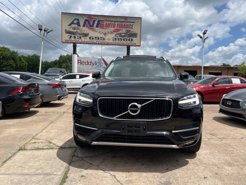 Volvo XC90 Vehicle Image 02