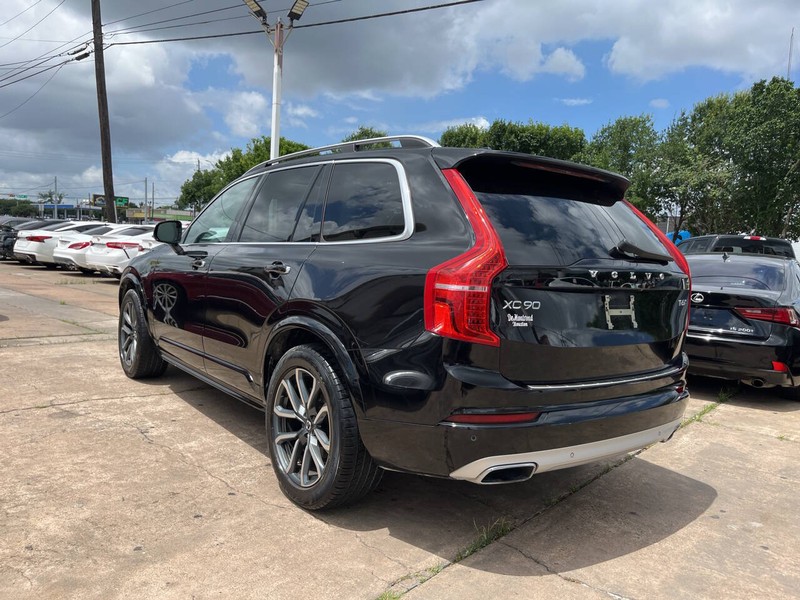 Volvo XC90 Vehicle Image 03