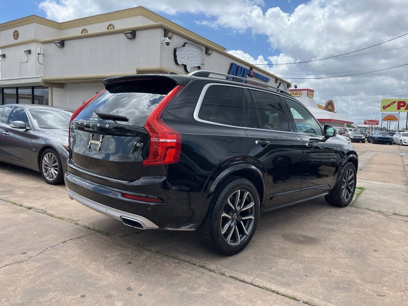 Volvo XC90 Vehicle Image 05
